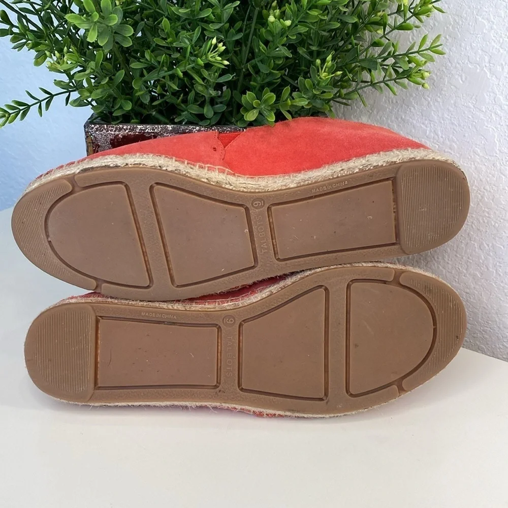 Talbots Izzy‎ Scalloped Suede Chic Red Espadrilles Size 9